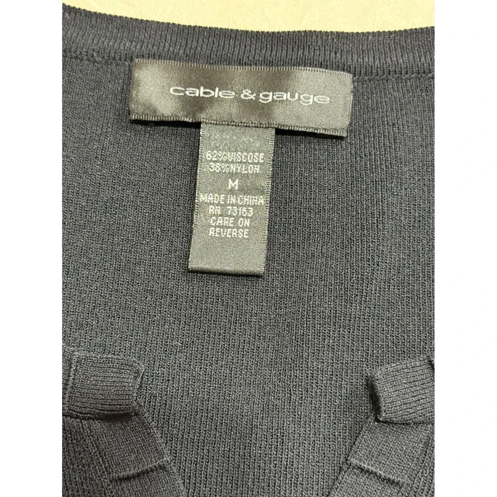 Cable & Gauge Knit Top Women‎ M Black V-Neck 3/4 Sleeve Ribbed Detail Capsule